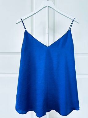 Women’s Express Spaghetti Strap V-Neck Top Size L